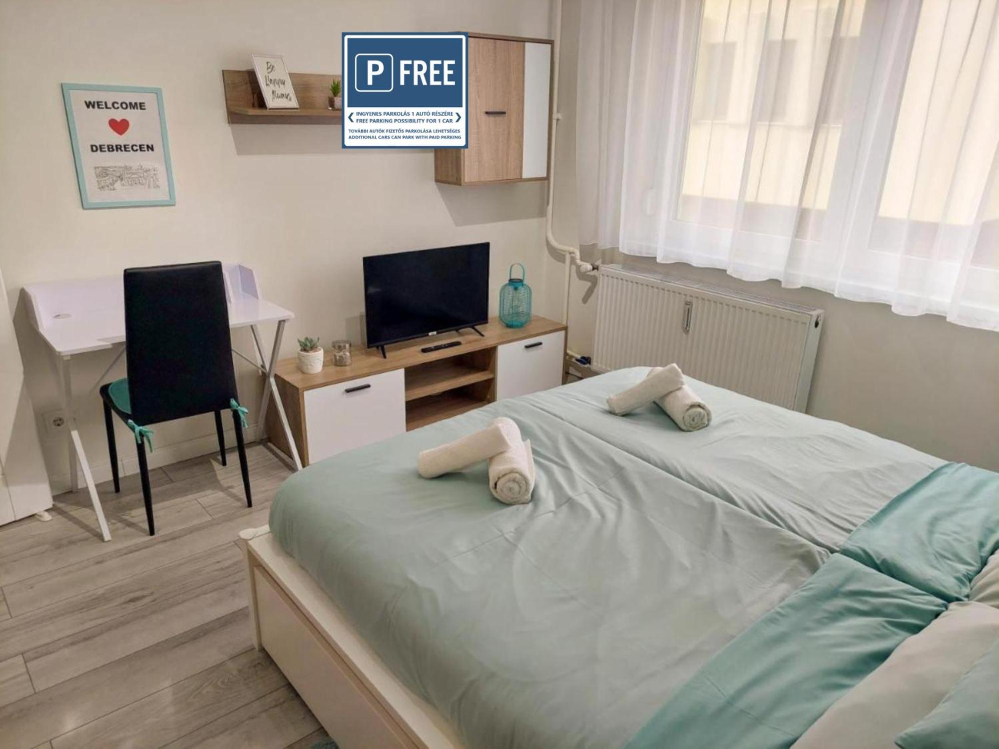 דברצן Aweshome City Apartment - 3 Bedrooms And Free Parking מראה חיצוני תמונה